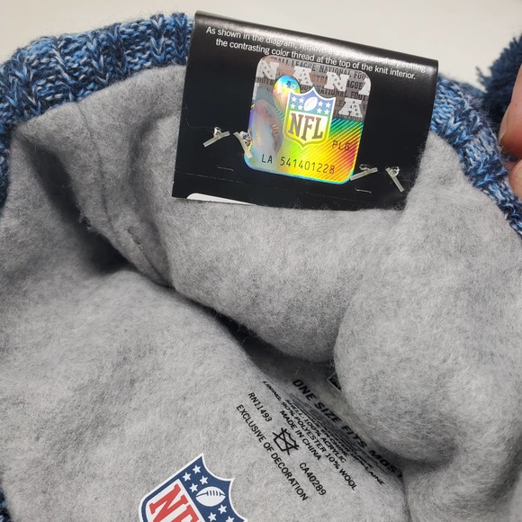 NWT New Era 2018 Sideline On Field Pom Beanie - Los Angeles Chargers - Picture 3 of 4